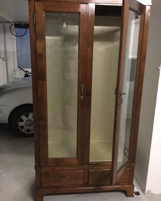 Vetrina legno e cristallo