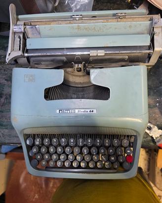 macchina da scrivere storica