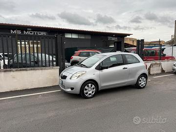 Toyota Yaris 1.0 - 117.000KM - TUTTO INCLUSO - SUP