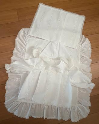 Completo neonato in piquet di cotone bianco