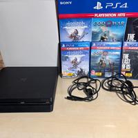 PS4 Slim 1TB; 3 giochi,cavi inclusi,joystick nacon