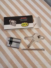 Nr. 8 (otto) Mezzi cilindri profilo europeo IBFM