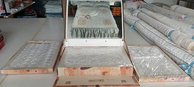 completo matrimoniale, copriletto + lenzuola raso