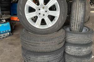 Cerchi Range Rover Evoque + gomme 235/60R18