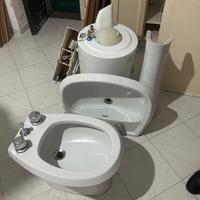 Sanitari usati ed integri