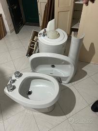 Sanitari usati ed integri