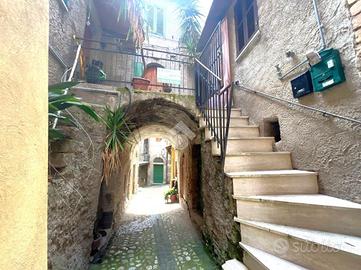 MONOLOCALE A STIMIGLIANO