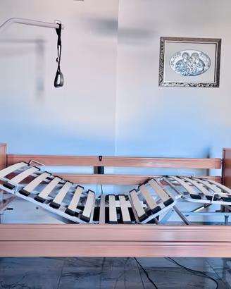 letto ortopedico per anziani disabili a tre snodi