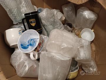 Tazze e bicchieri vari