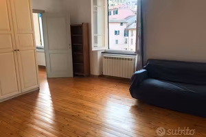 Genova zona San Vincenzo trilocale ristrutturato