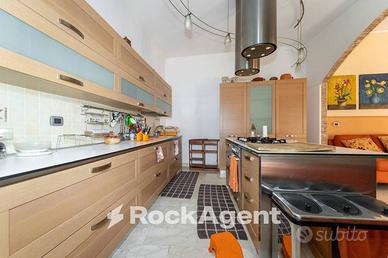 ZONA MONASTERO DEI BENEDETTINI SOLUZIONE INDIPENDE