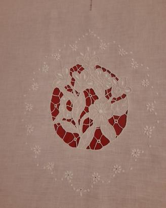 Tenda ricamata a mano intaglio Richelieu 