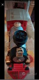 Trenino luci e movimento.