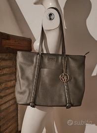 Borsa Giorgio Armani
