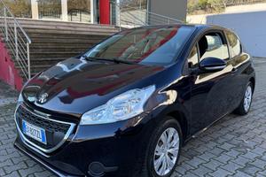 Peugeot 208 1.4 HDi 68 CV 3 porte Allure
