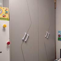 armadio Spar laccato grigio