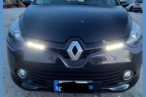 CLIO 1.2 75cv