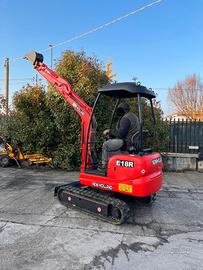 E276- ESCAVATORE NEW HOLLAND 18 Q