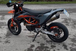 Ktm 690 smcr 2021