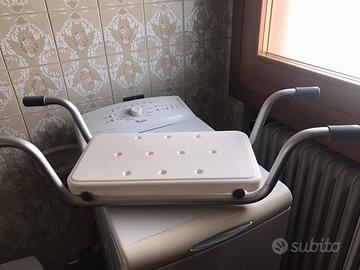 Sedile sanitario per vasca da bagno da appoggio