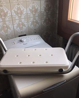 Sedile sanitario per vasca da bagno da appoggio