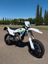 Husqvarna FC 450 2025 – Motard / Cross  Targata
