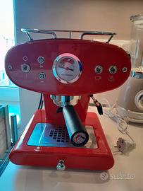 MACCHINA ILLY X1 E CAFFÈ MACINATO CLASSICO