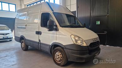 IVECO DAILY 33S13