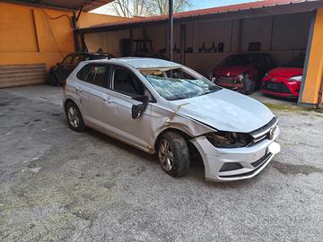 Vw Polo 1.0 benzina sinistrata