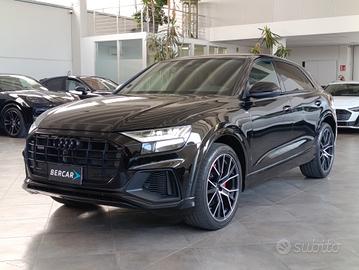 Audi Q8 55 3.0 tfsi mhev Sport quattro tiptronic
