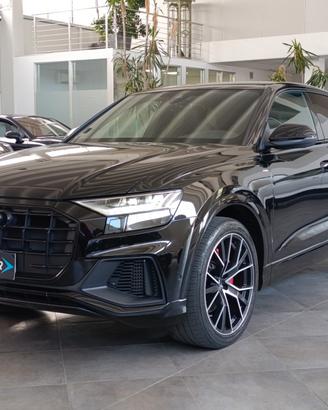 Audi Q8 55 3.0 tfsi mhev Sport quattro tiptronic