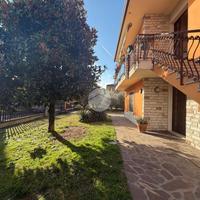 3 LOCALI A PUEGNAGO SUL GARDA