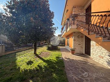 3 LOCALI A PUEGNAGO SUL GARDA