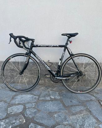 Bicicletta Cannondale R600