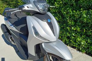 Piaggio Beverly 300s hpe