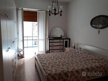 Bilocale ampio Loano centro