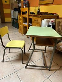 Tavolino asilo anni 70
