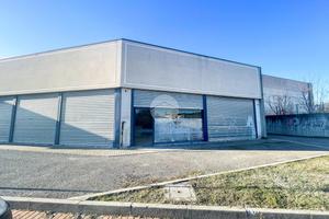 NEGOZIO A CASTIGLIONE DELLE STIVIERE