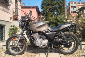 Honda cafe racer moto storica