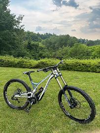 COMMENCAL DH SUPREME V4 2020