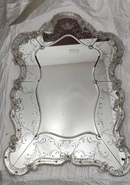 specchio in vetro di Murano