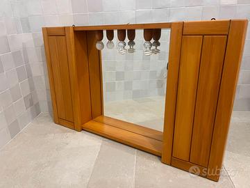 Specchio bagno in legno con 2 ante e ripiani