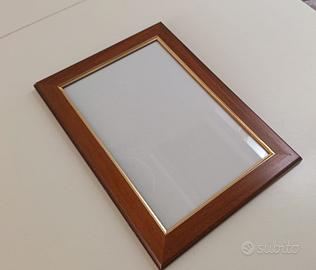 Cornice in Legno 20x30cm. con bordo interno Dorato