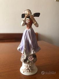 Statuina in ceramica