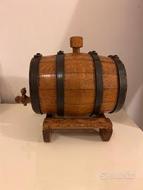 Botte in legno con rubinetto stile rustico arti