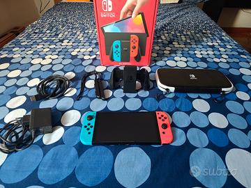 Nintendo Switch Oled Rosso/Blu come Nuova