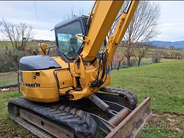 Escavatore komatsu PC78 con demolitore e trincia