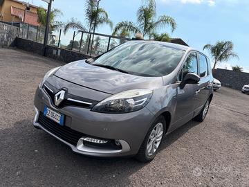 Renault Scenic Scénic 1.5 dCi 110CV EDC Limited