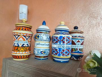 Albarelli da farmacia Tognana in ceramica