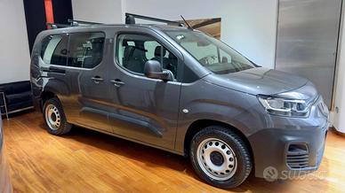 FIAT Doblo Doblò 1.5 BlueHdi 130CV AT8 Combi MAX